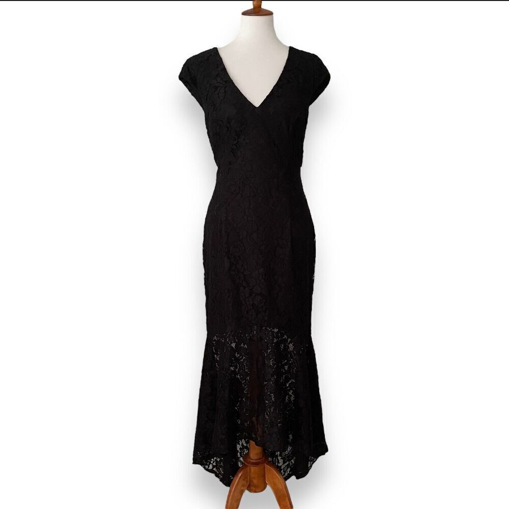 Xscape Black Floral Lace Cap Sleeve V Neck Mermaid Hem Bodycon Dress Size 16
